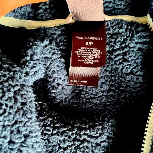 Womens NorthFace hooded fleece sweatshirt - Picture 3 of 3